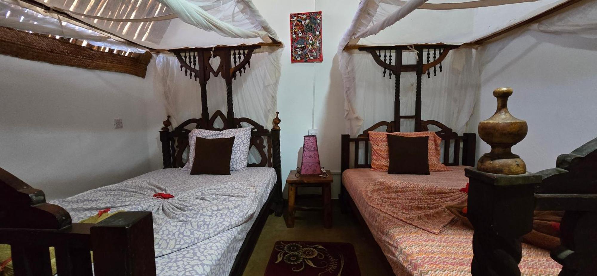 Salama & Mbuyuni Bungalows 마템웨 외부 사진