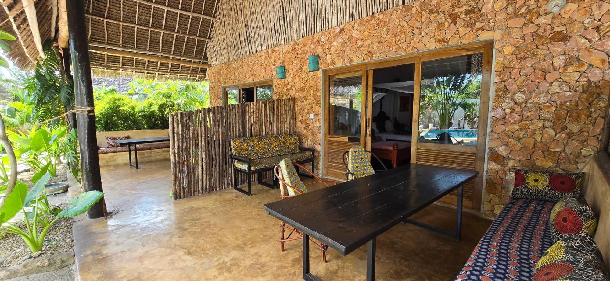 Salama & Mbuyuni Bungalows 마템웨 외부 사진